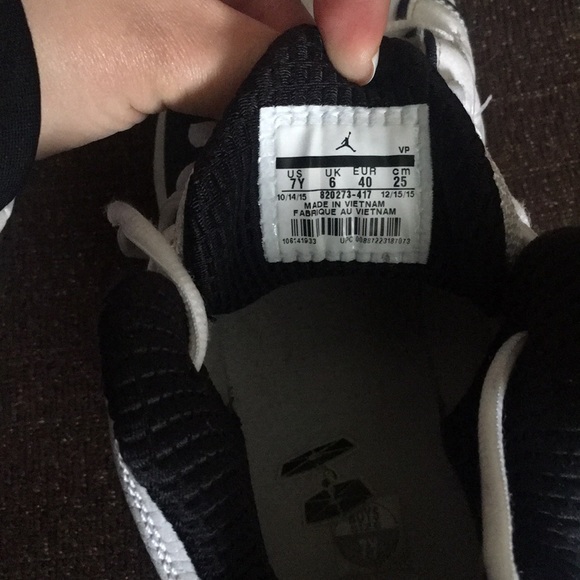 Jordan’s Y7 - Picture 3 of 5